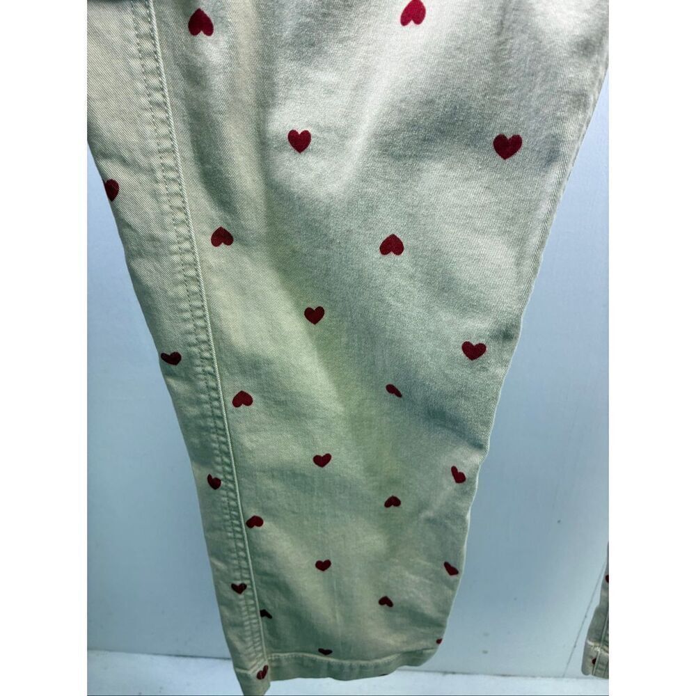 J Crew High Rise Girlfriend Chino Pants in Khaki with Hearts Print Size 6 - Picture 4 of 9